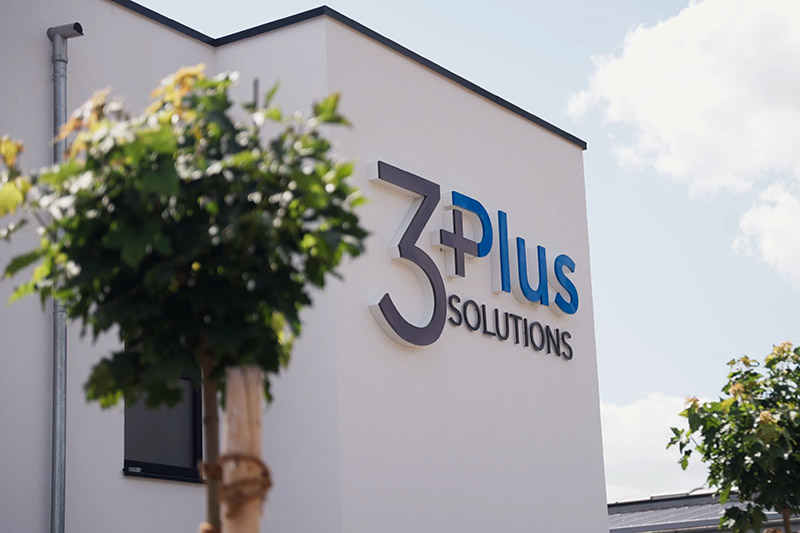 3 Plus Solutions Gebäude Logo